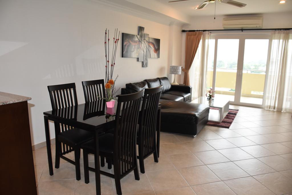 View Talay Residence 6 Wongamat Beach Pattaya Exterior foto